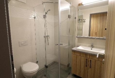 Double Room Private Bathroom