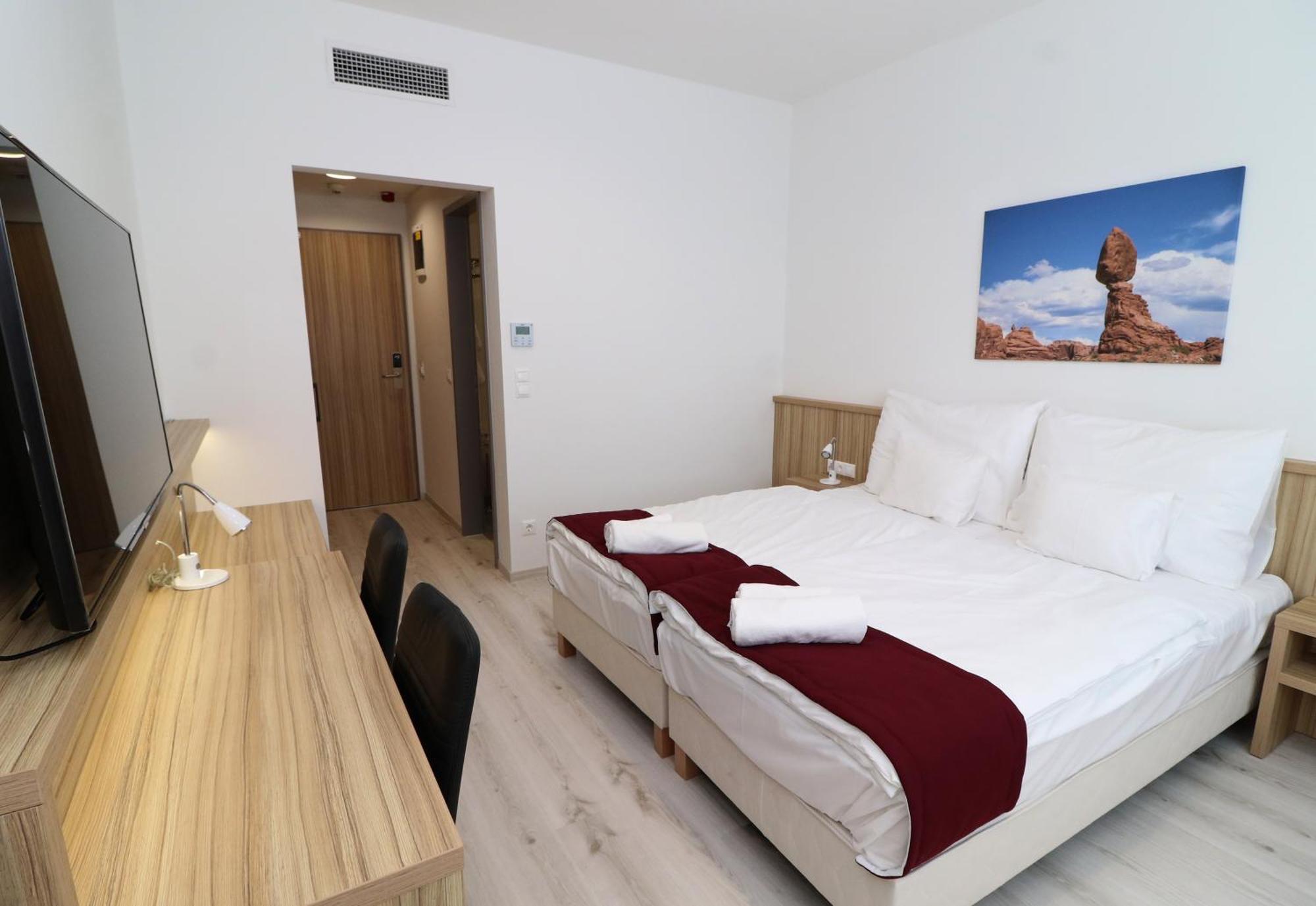 Double Room Private Bathroom